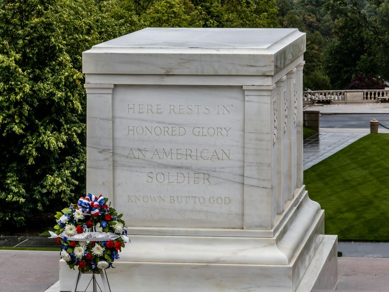 Associations Commémorations, Entretien De Monuments Et Sites Historiques, Souvenir Militaire en France
