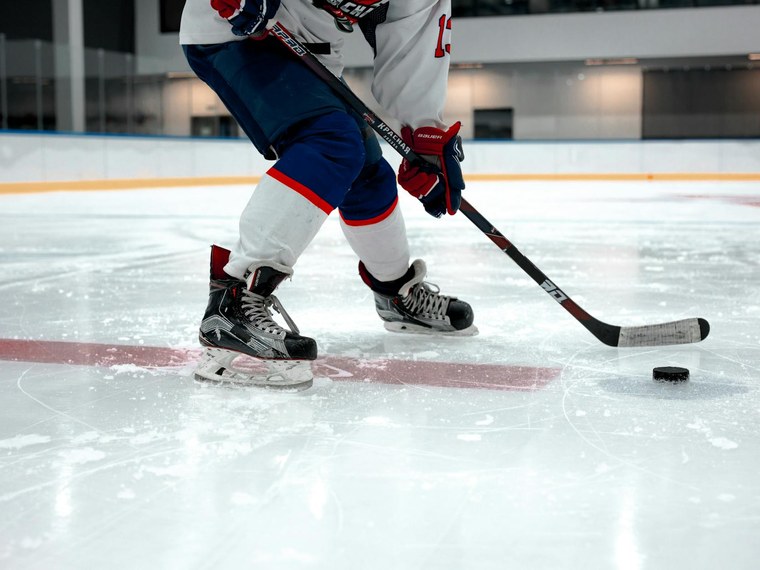 Associations Hockey Sur Glace, Sports De Glace en France