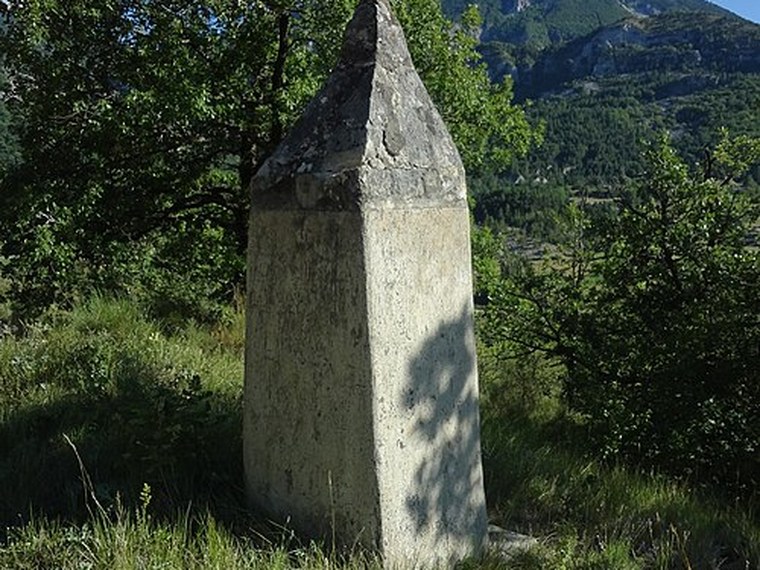 Annuaire des associations de Châteauneuf-Miravail - 04 Alpes-de-Haute-Provence