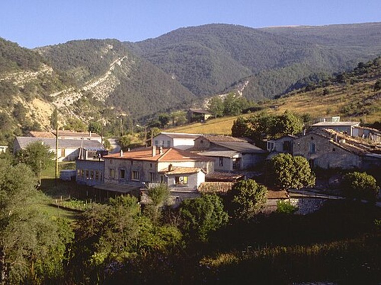 Annuaire des associations de Montclus - 05 Hautes-Alpes