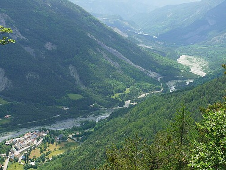 Annuaire des associations de Saint-Martin-d'Entraunes - 06 Alpes-Maritimes