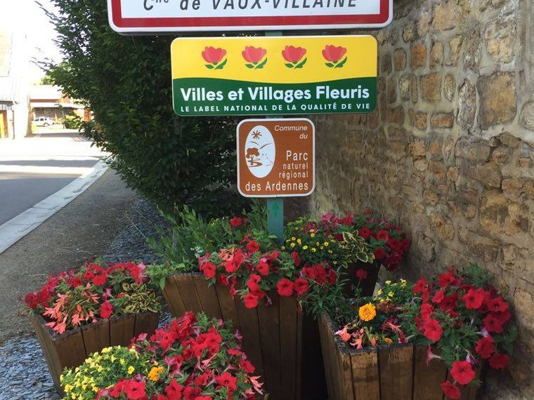 Annuaire des associations de Vaux-Villaine - 08 Ardennes