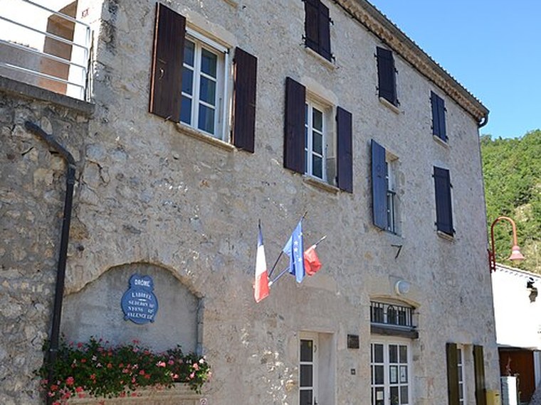 Annuaire des associations de Laborel - 26 Drôme