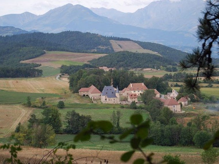 Annuaire des associations de Cornillon-en-Trièves - 38 Isère