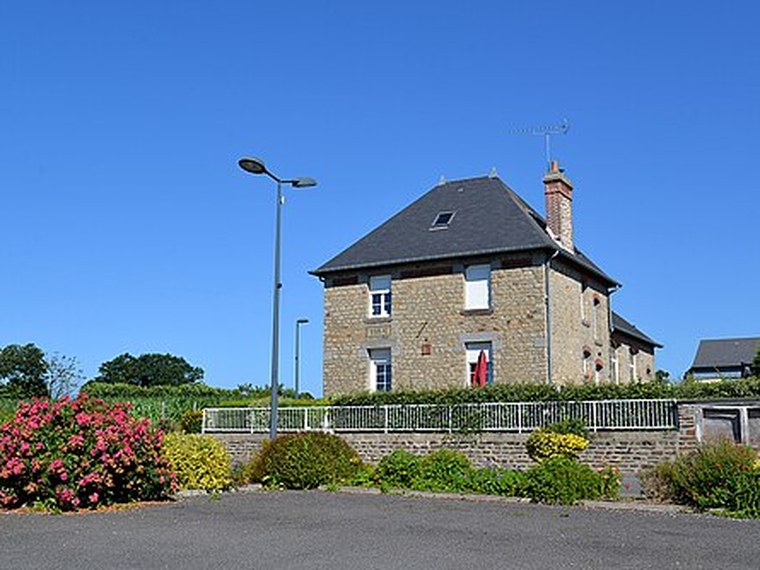 Annuaire des associations de Saint-Georges-de-Livoye - 50 Manche