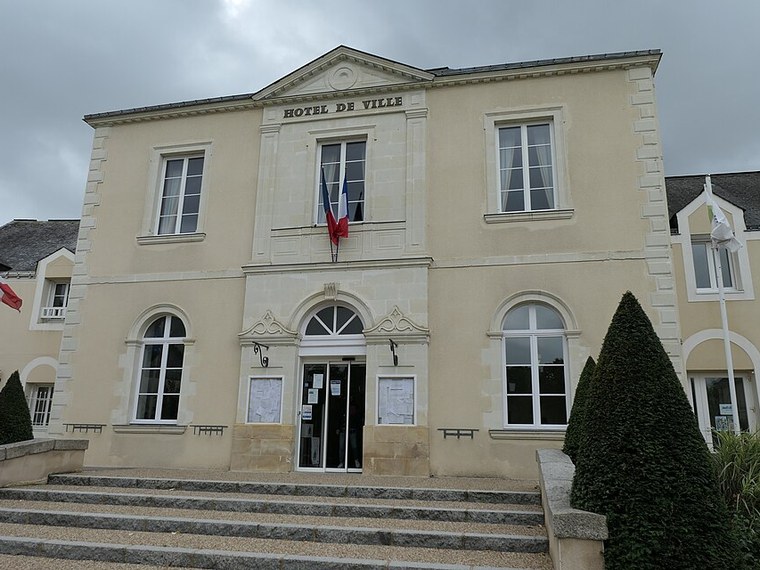 Annuaire des associations de Deux-Evailles - 53 Mayenne