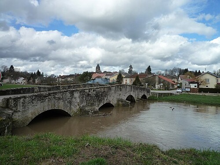 Annuaire des associations de Attigny - 88 Vosges