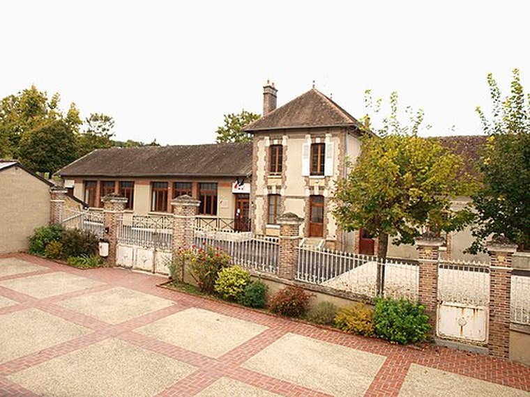 Annuaire des associations de Précy-sur-Vrin - 89 Yonne